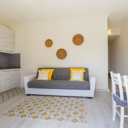 1 - Is Orrosas - Lucia's - Sa Crai Sardinian Experience Apartment *